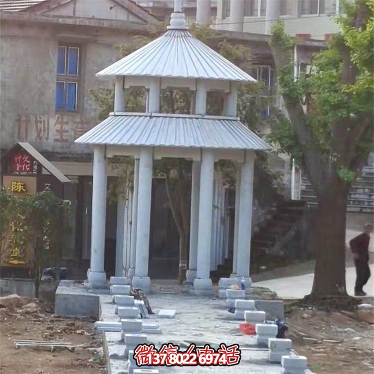 精美大理石雕刻二層涼亭，為農(nóng)村文化廣場添彩