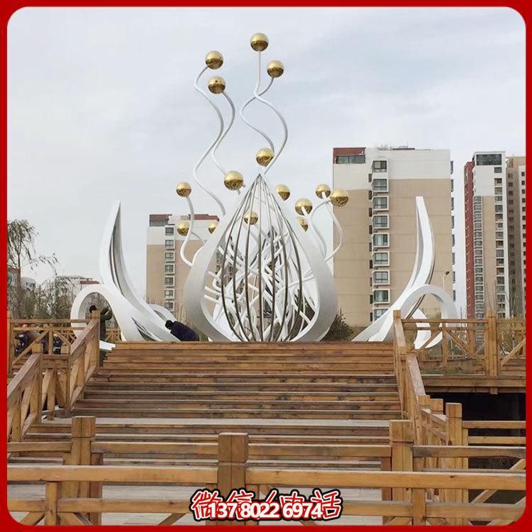 大型不銹鋼荷花雕塑，點(diǎn)綴美麗的景觀花園