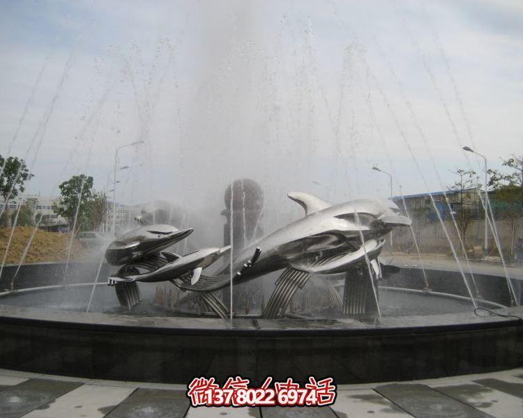 不銹鋼海豚雕塑，裝飾現(xiàn)代廣場(chǎng)的水景