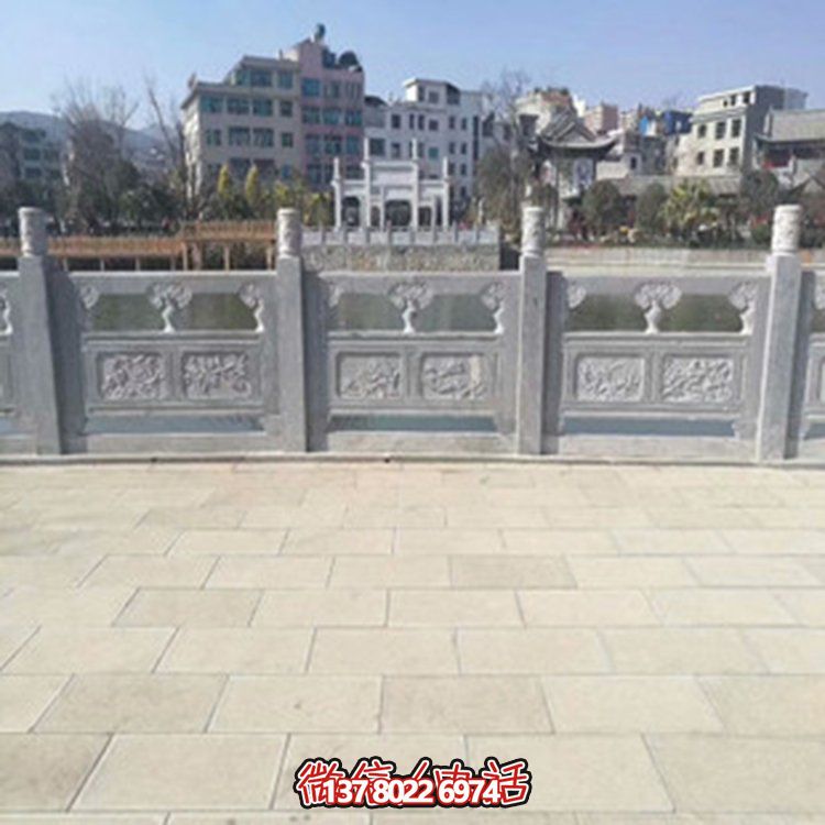 精美大理石雕塑欄桿，裝點戶外園林景觀