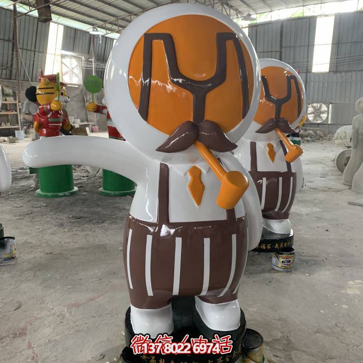 玻璃鋼卡通人物雕塑，裝點(diǎn)商場(chǎng)室內(nèi)