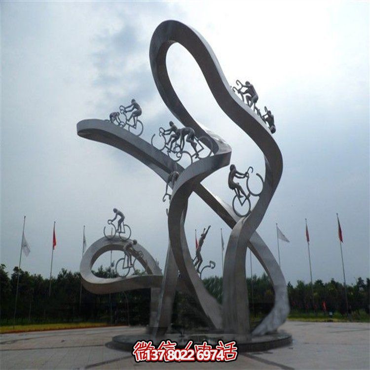 大型創(chuàng)意騎自行車運(yùn)動主題雕塑